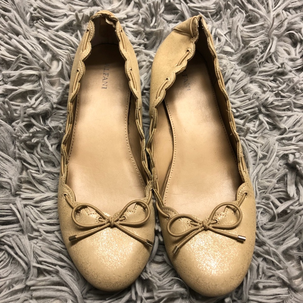 Nude Flats